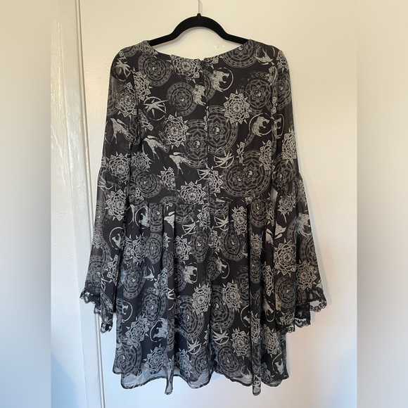 Hot Topic The Witcher Yennefer Dress Medium - Picture 3 of 3